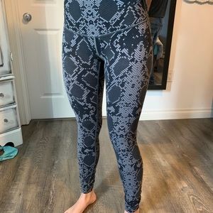 Lululemon wonder under leggings